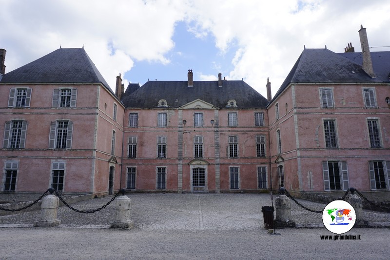 Castello di Meung Sur Loire la facciata del giardino