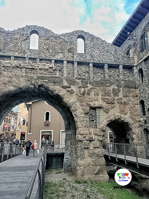 Visitare Aosta Porta Pretoria